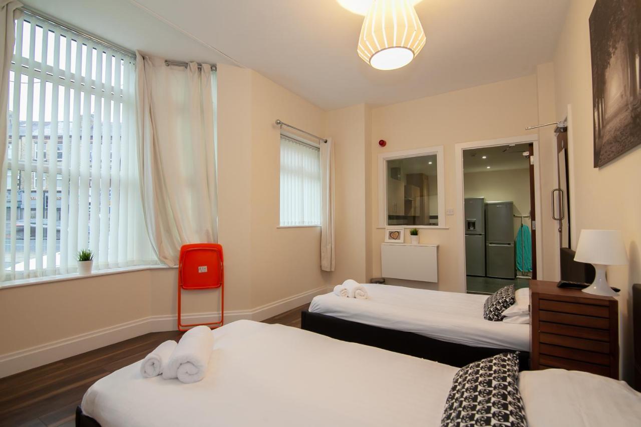 Franks Serviced Accommodation Liverpool Exterior foto