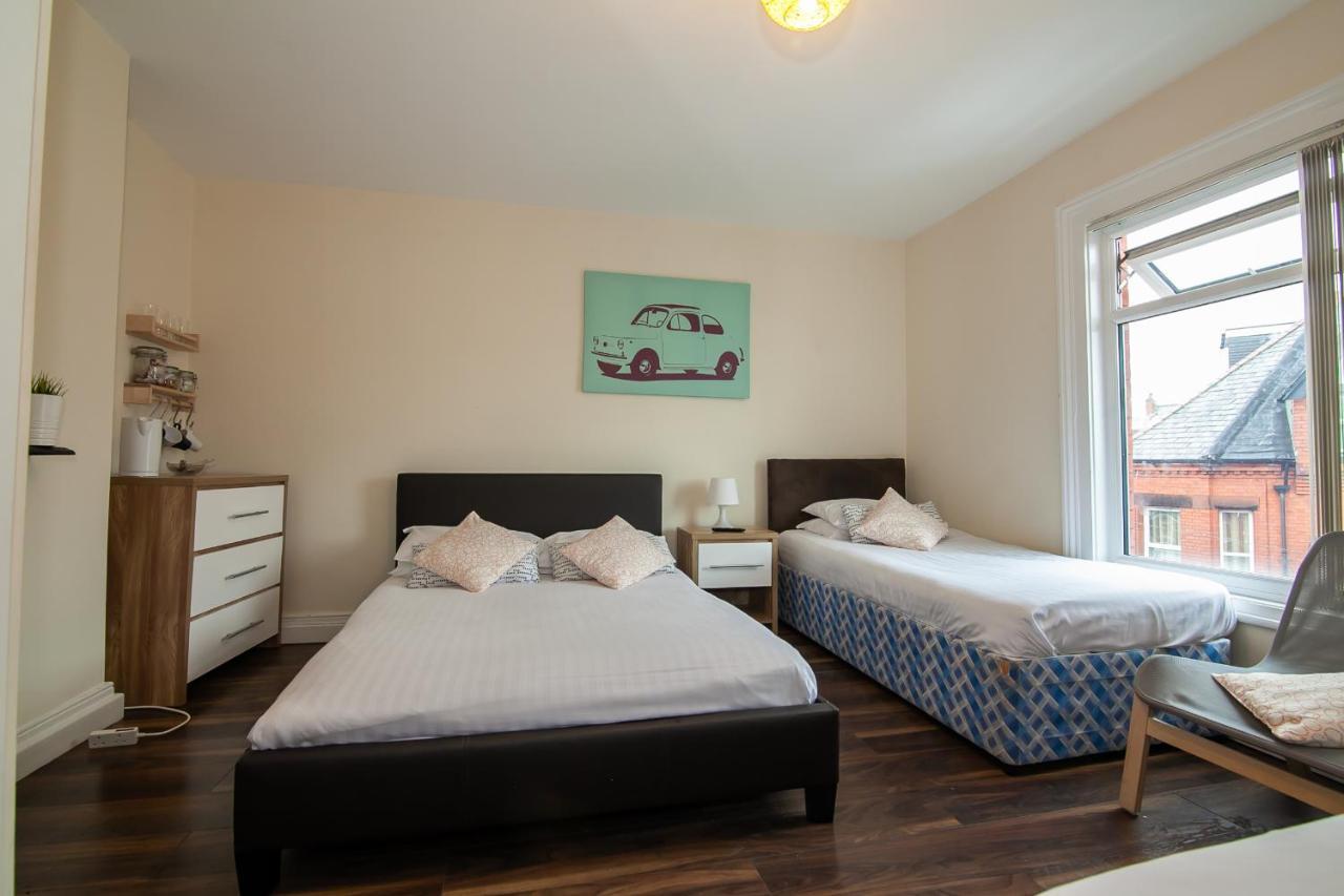 Franks Serviced Accommodation Liverpool Exterior foto