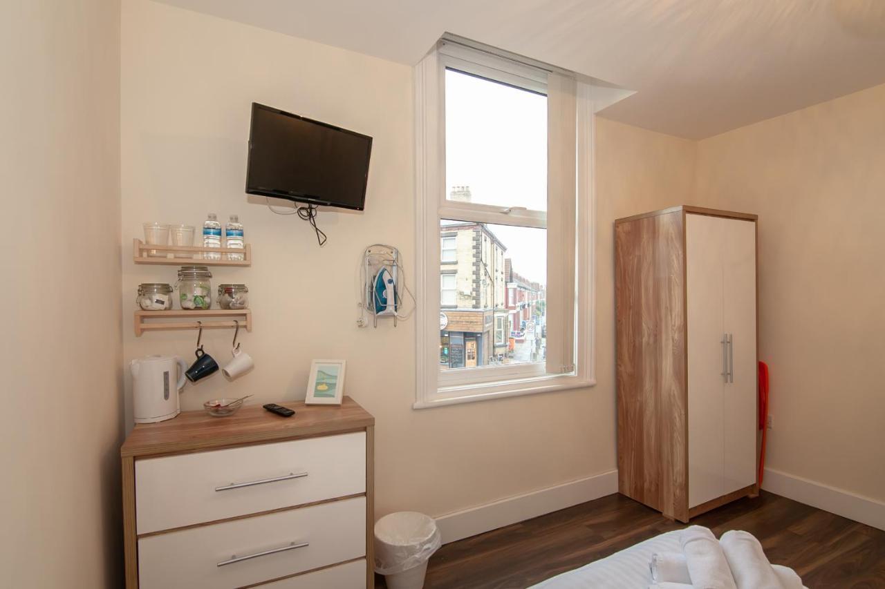Franks Serviced Accommodation Liverpool Exterior foto